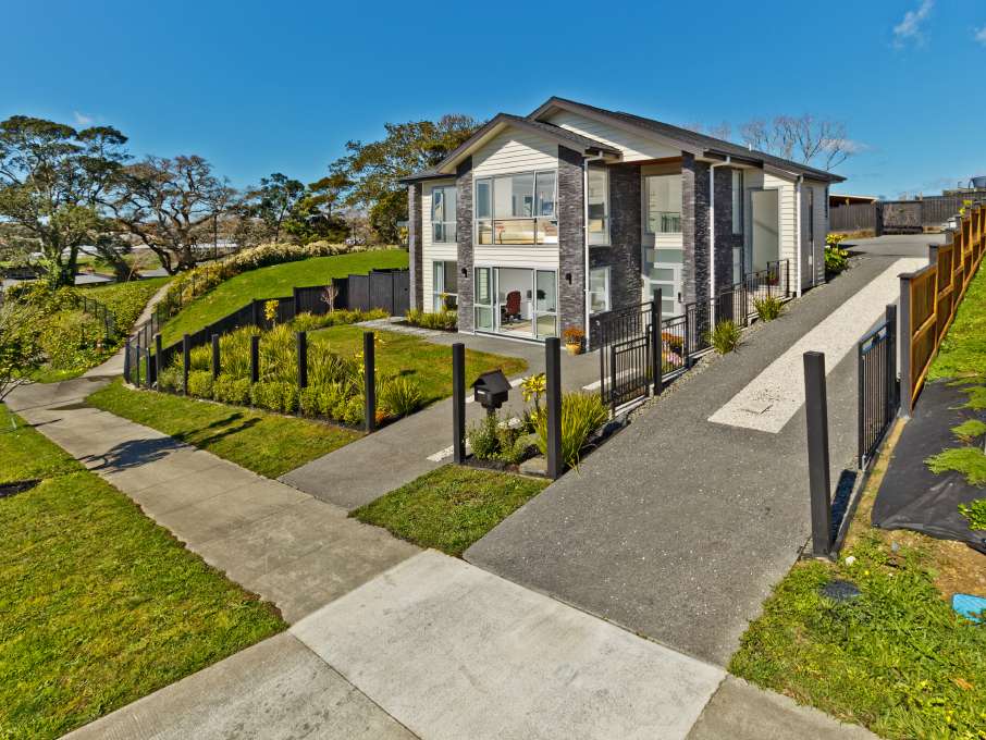 11 Laura Jane Drive