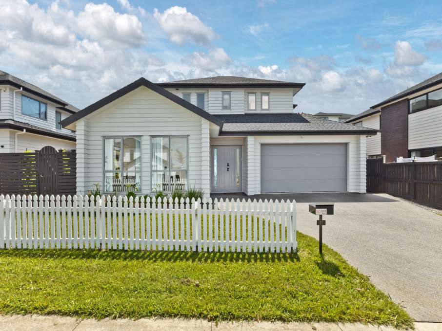 17 Wisteria Lane